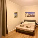 Sonila's 2 Gæstehus